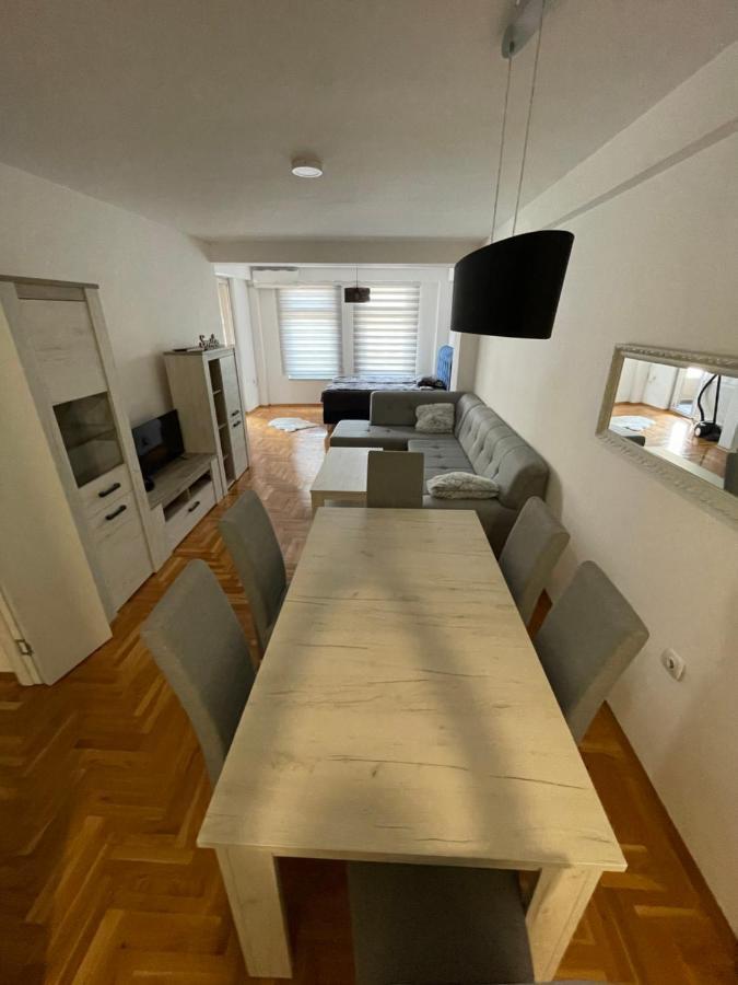Apartman City Center 4-Setaliste ปรีเยดอร์ ภายนอก รูปภาพ